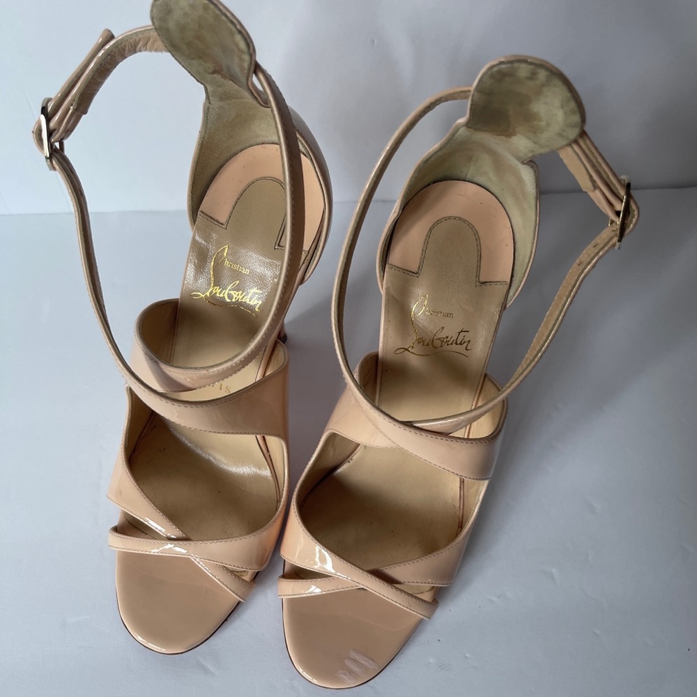 CHRISTIAN LOUBOUTIN Malefissima patent-leather sandals Nude 37